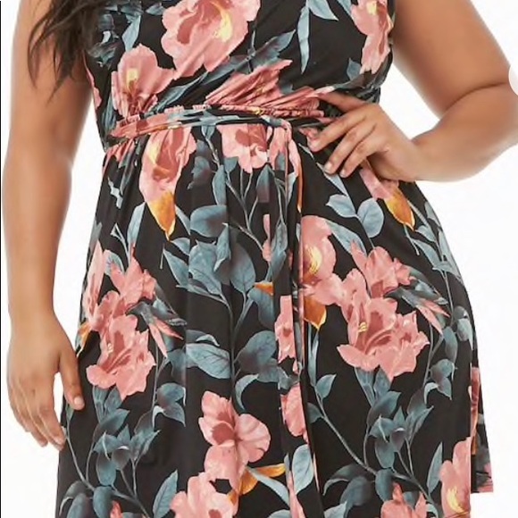 SOLD!!! Floral plus dress 1X new - Picture 2 of 3